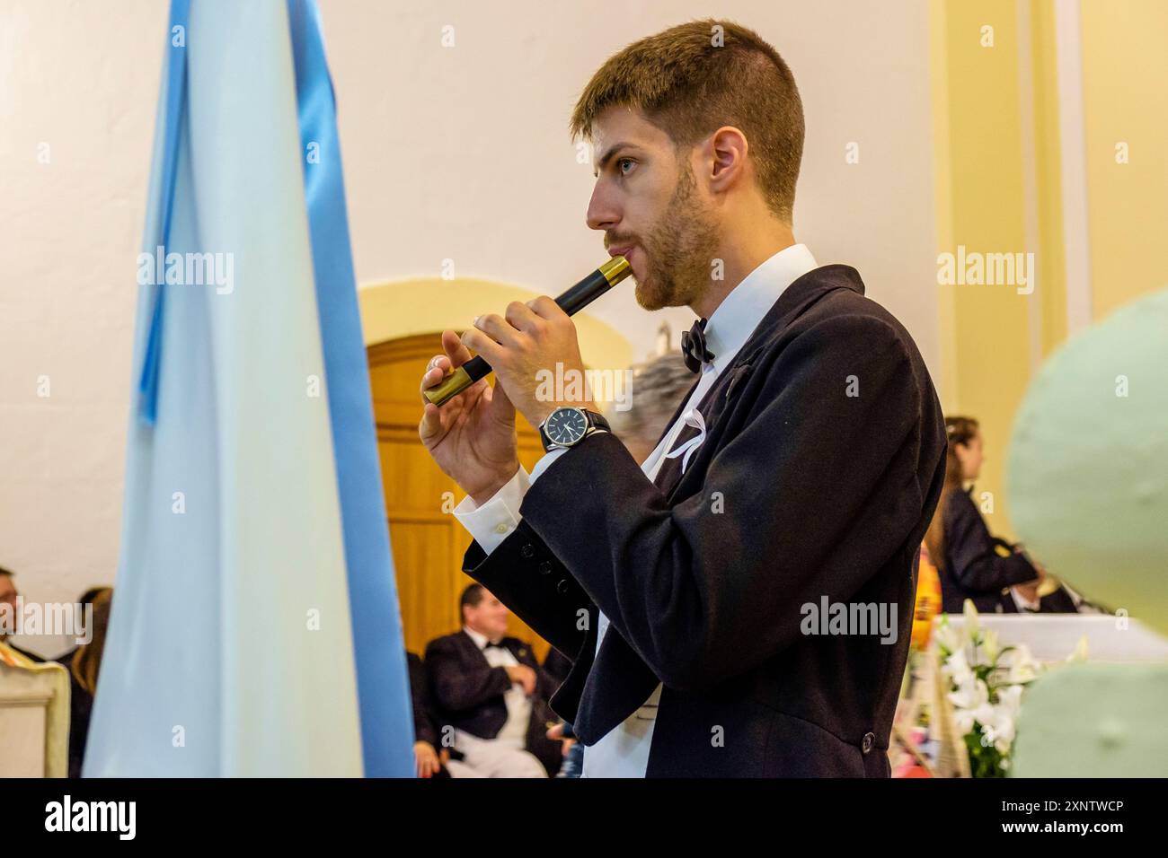 Messe von Käufern, 'Fabioler' Flötisten, Pfarrkirche, Sant sant Lluís Festlichkeiten, Menorca, Balearen, Spanien Stockfoto