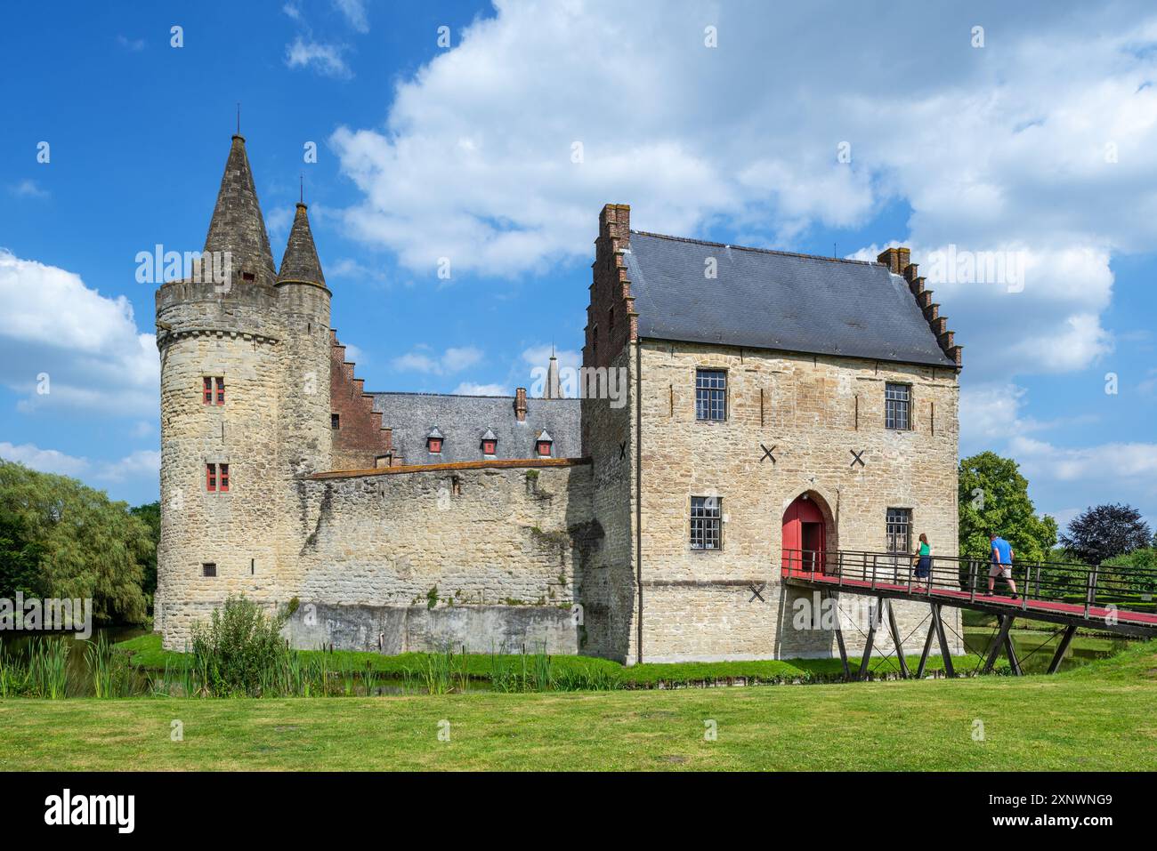 Kasteel van Laarne, mittelalterliche Wasserburg aus dem 14. Jahrhundert bei Gent, Ostflandern, Belgien Stockfoto