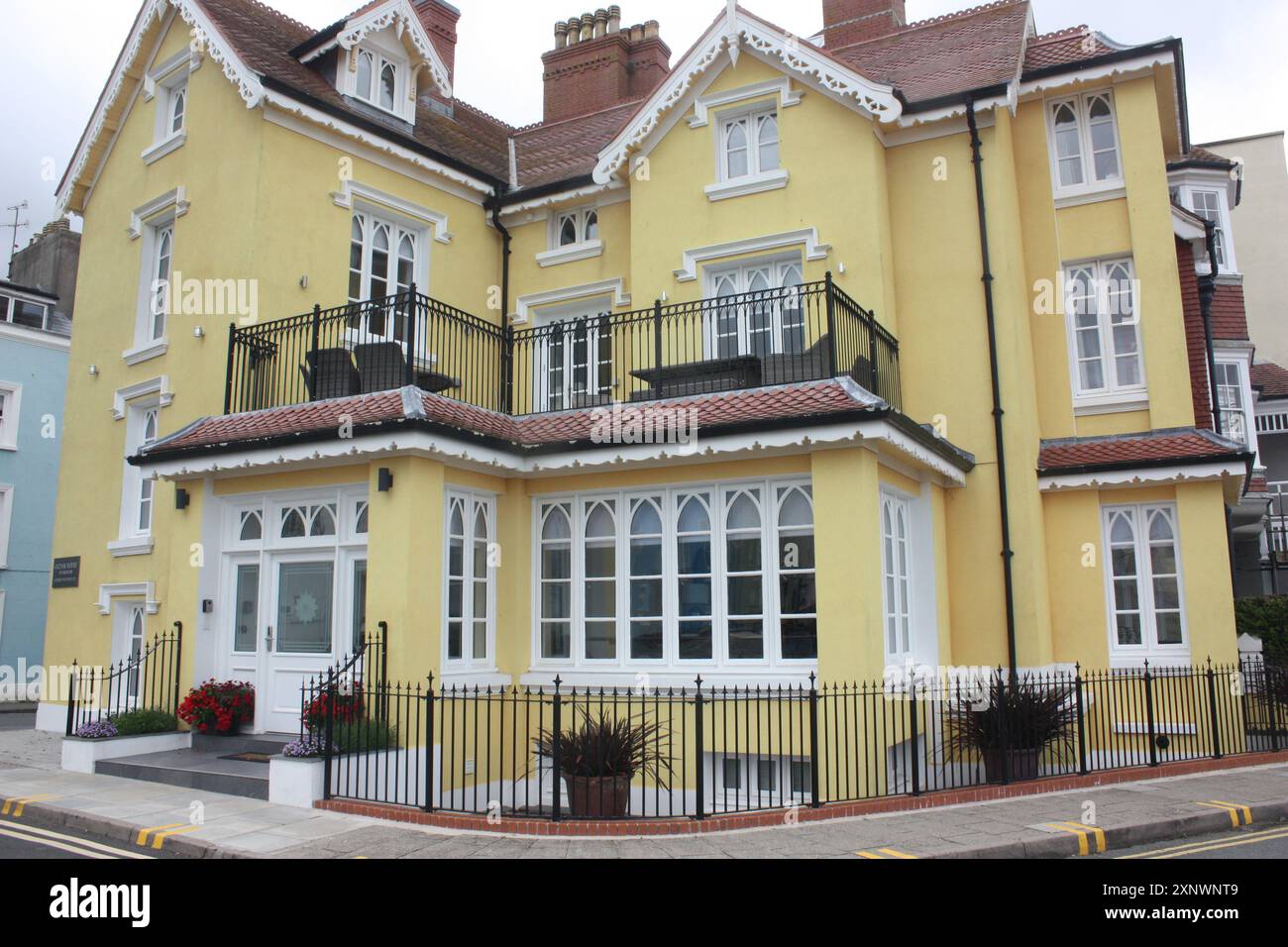 Großes Stadthaus in Tenby, South Wales, Großbritannien Stockfoto