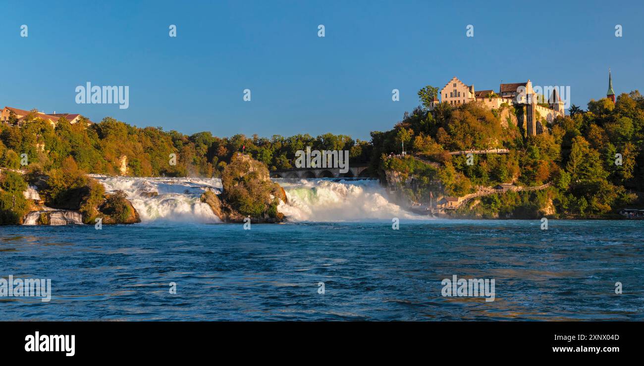 Rheinfall Schaffhausen mit Schloss Laufen, Neuhausen bei Schaffhausen, Kanton Schaffhausen, Schweiz, Europa Stockfoto