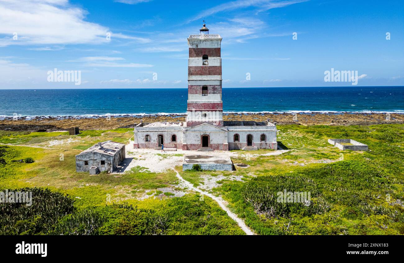 Kolonialer Leuchtturm auf der Insel Goa in der Nähe der Insel Mosambik, Mosambik, Afrika Stockfoto