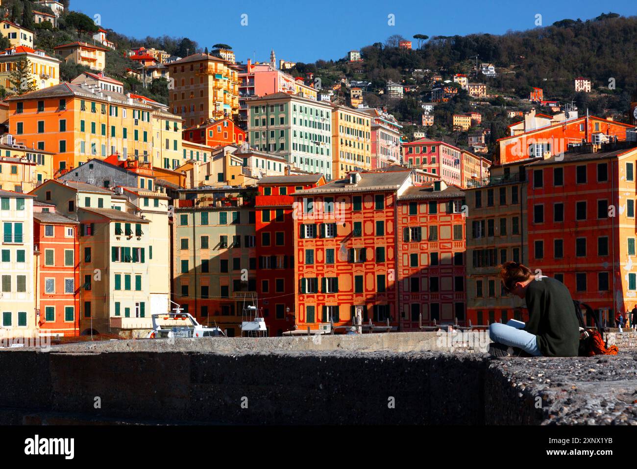 Camogli, ein Fischerdorf und Touristenort auf der Westseite der Halbinsel Portofino, Camogli, Ligurien, Italien, Europa Stockfoto