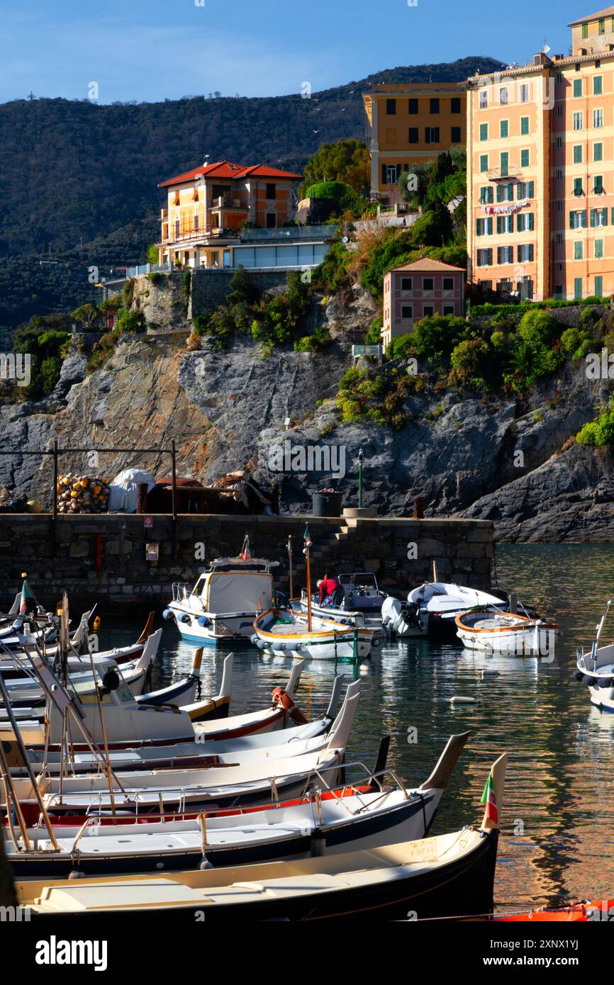 Camogli, ein Fischerdorf und Touristenort auf der Westseite der Halbinsel Portofino, Camogli, Ligurien, Italien, Europa Stockfoto