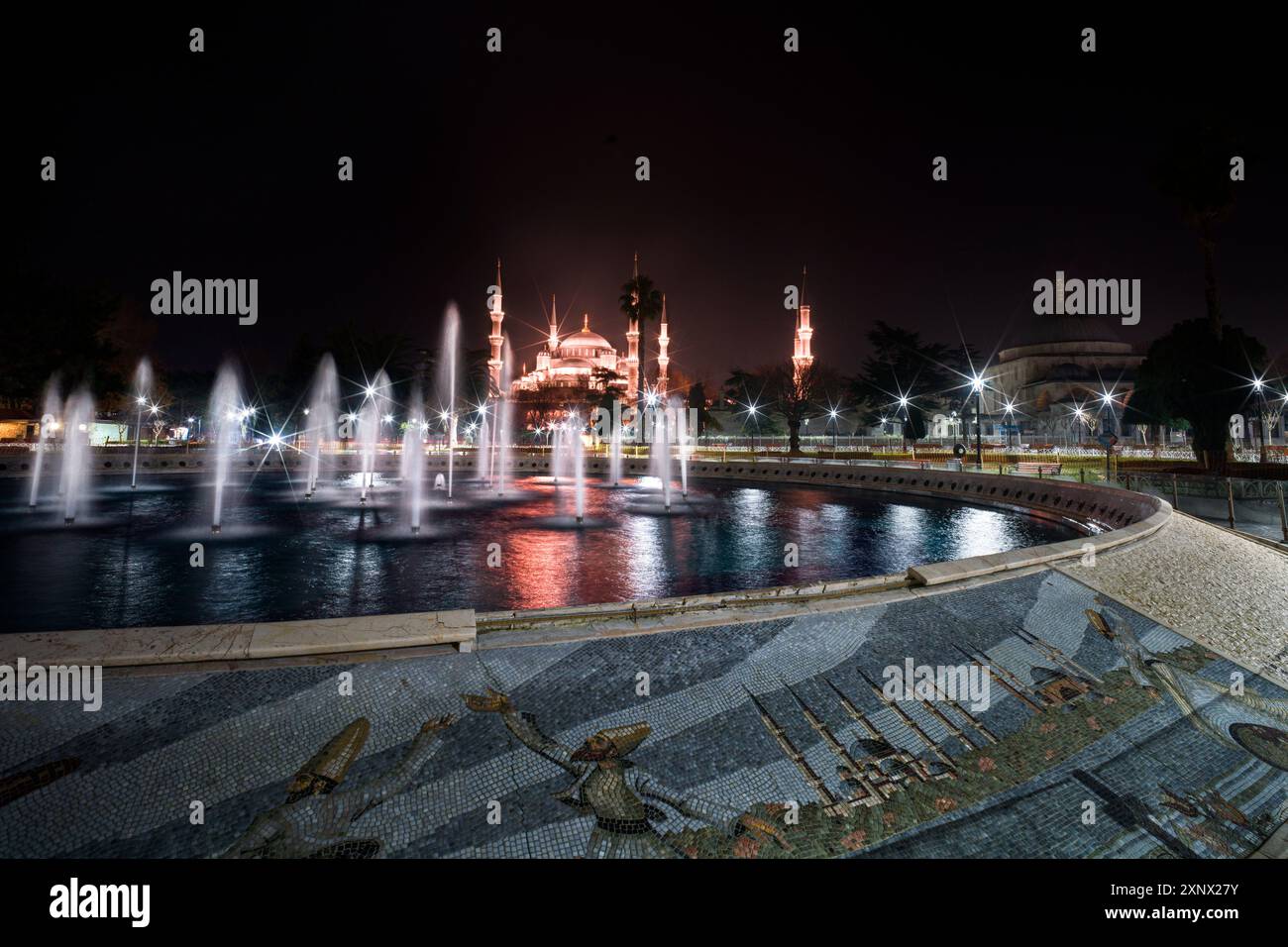 Sultanahmet camii (Blaue Moschee) bei Nacht beleuchtet, UNESCO-Weltkulturerbe, Istanbul, Türkei, Europa Stockfoto