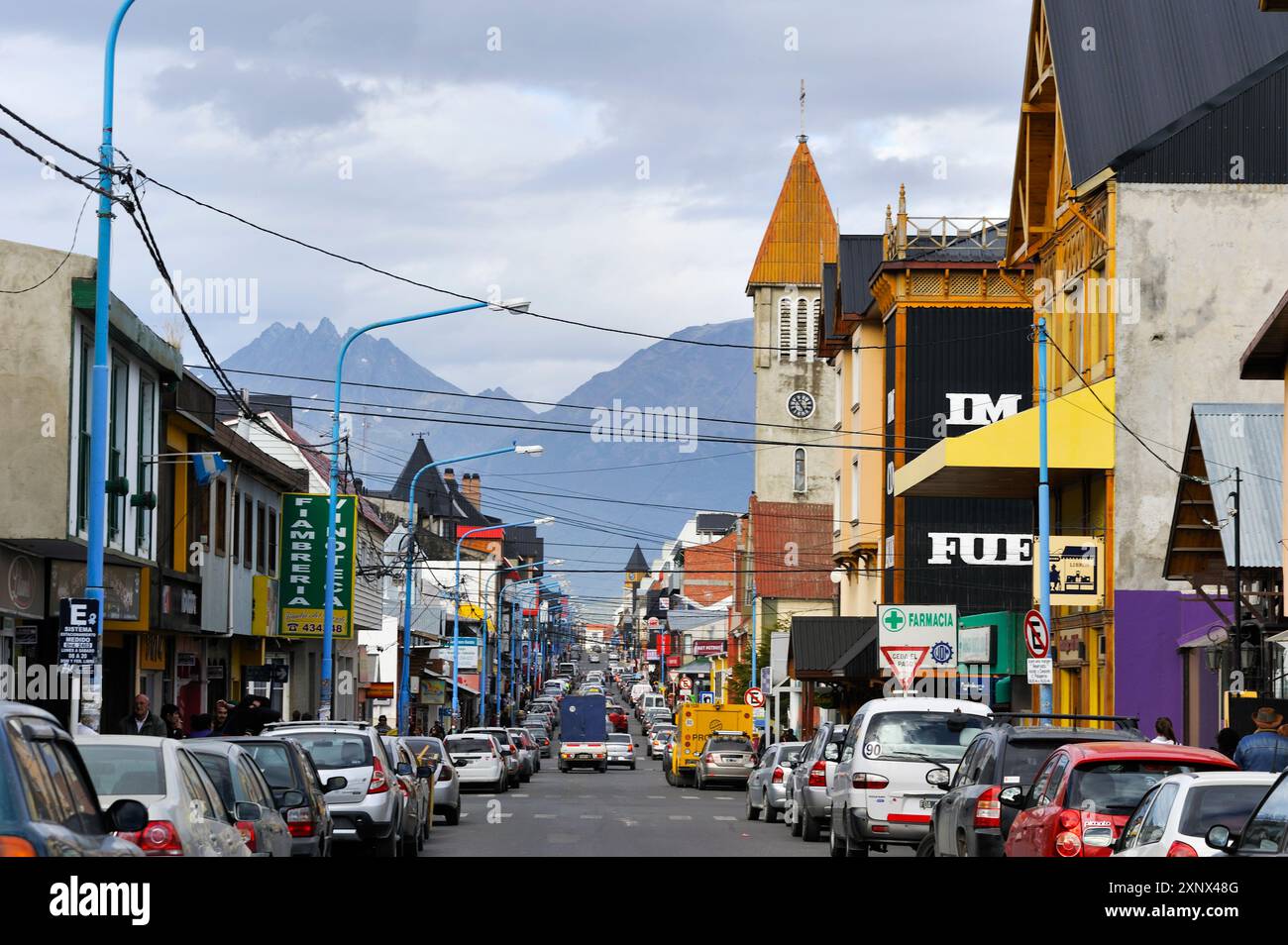 San Martin Hauptstraße, Innenstadt, Ushuaia, Feuerland, Patagonien, Argentinien, Südamerika Stockfoto