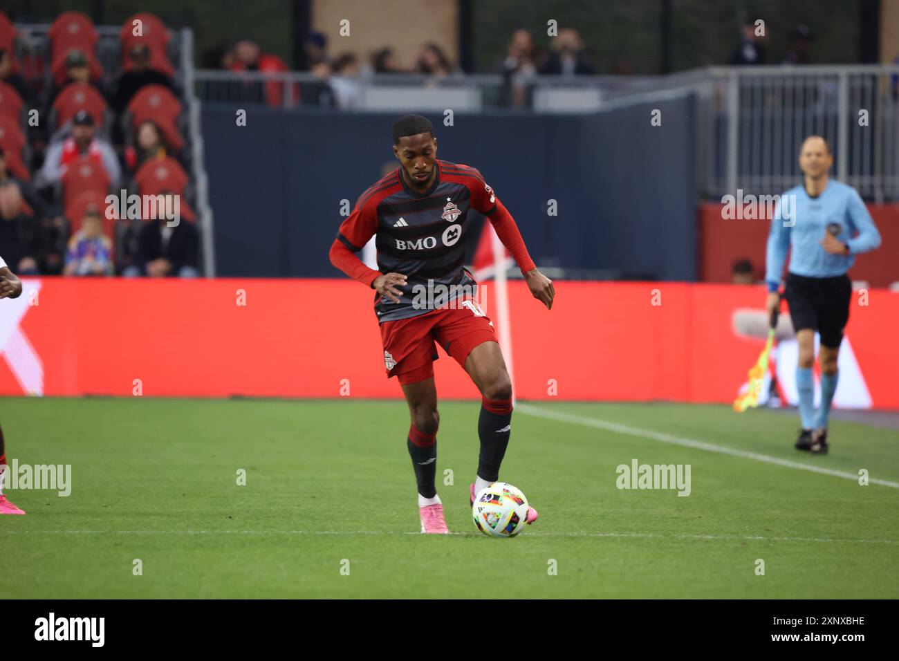 Toronto, ON, Kanada, 4. Mai 2024, T. Spicer #16 in Aktion beim Major League Soccer Spiel zwischen Toronto FC und FC Dallas im BMO Stadium. Stockfoto