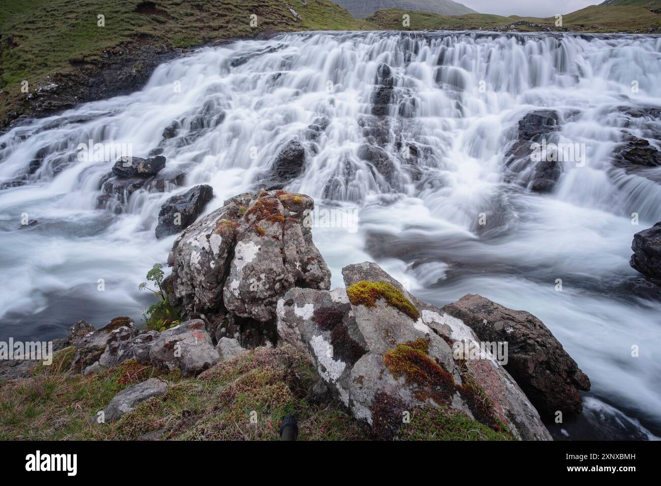 Wasserfall Reipsafossur auf der Insel Vagar, Färöer, Dänemark, Nordatlantik, Europa Copyright: FrancescoxFanti 1336-1182 Stockfoto