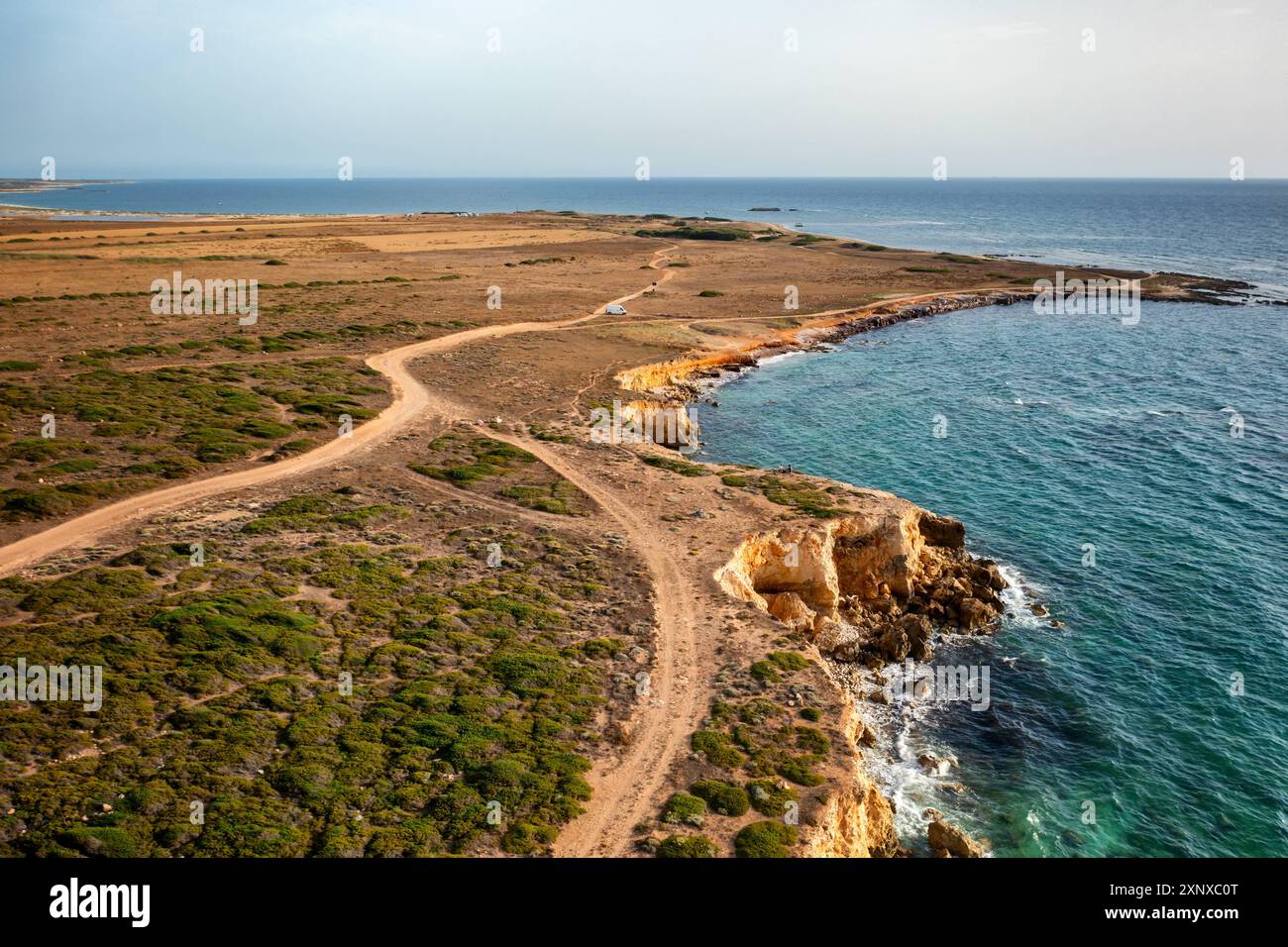 SU Tingiosu Wildküste auf Sardinien, Drohnenblick aus der Vogelperspektive, Sardinien, Italien, Mittelmeer, Europa Copyright: LuisxPina 1346-296 Stockfoto