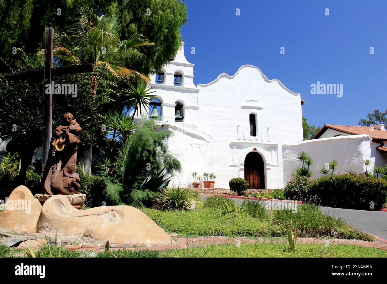 Fassade der Kirche in der Mission Basilica San Diego de Alcala, der ersten Franziskanermission in den Kalifornien, gegründet 1769 in San Diego, Kalifornien, USA Stockfoto