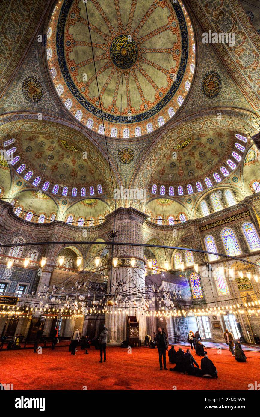 Decke und Wände, Innenraum, Blaue Moschee Sultan Ahmed Moschee, 1609, UNESCO-Weltkulturerbe, Sultanahmet, Istanbul, Türkei, Europa Copyright: Richa Stockfoto