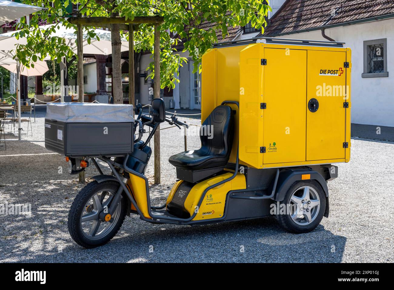 Elektrisch betriebener Transporter, Elektrodreirad, Postzustellfahrzeug, Modell DXCargo vom Schweizer Hersteller Kyburz Schweiz AG, Kanton Thur Stockfoto