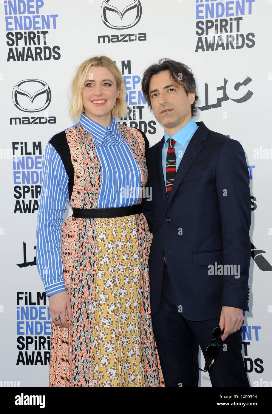 Greta Gerwig und Noah Baumbach bei den 35. Jährlichen Film Independent Spirit Awards, die am 8. Februar am Santa Monica Beach in Santa Monica, USA, stattfanden Stockfoto