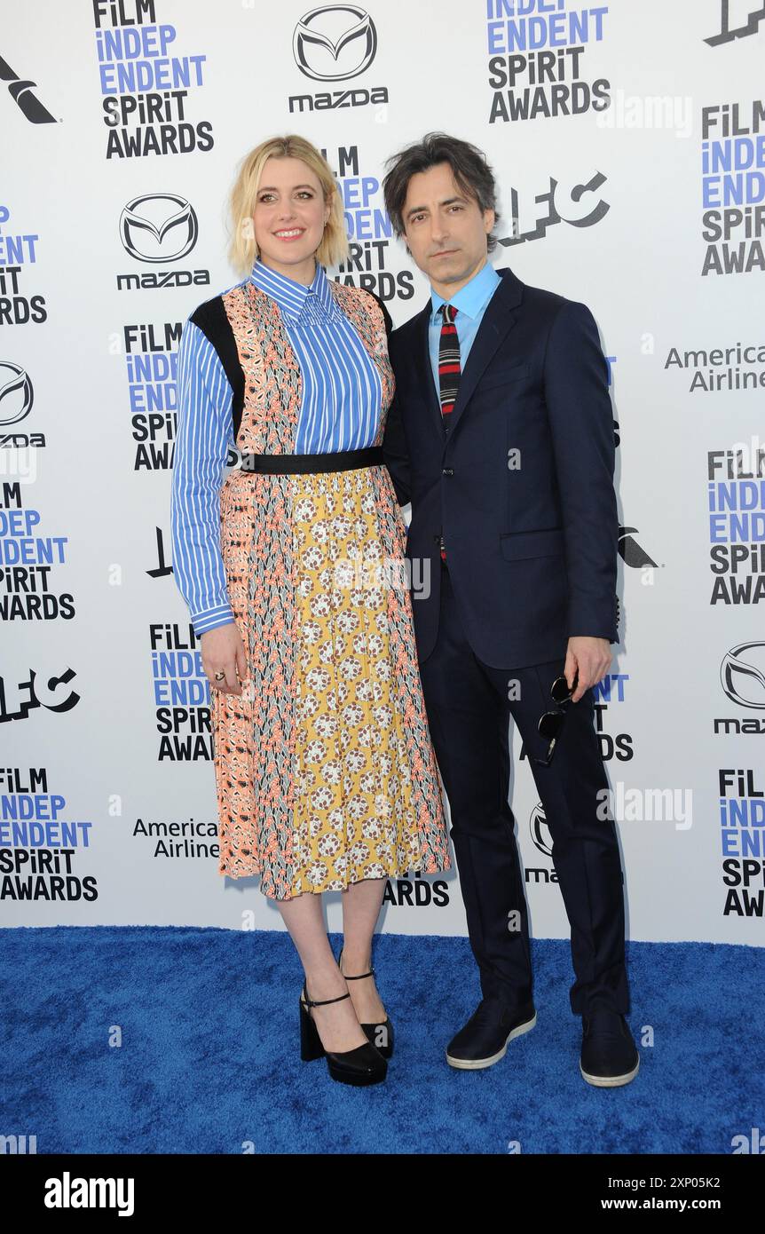 Greta Gerwig und Noah Baumbach bei den 35. Jährlichen Film Independent Spirit Awards, die am 8. Februar am Santa Monica Beach in Santa Monica, USA, stattfanden Stockfoto