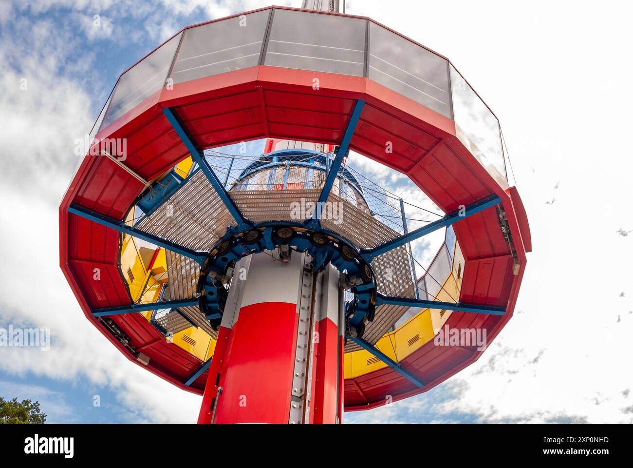 Nahaufnahme des Aussichtsturms in Legoland Stockfoto