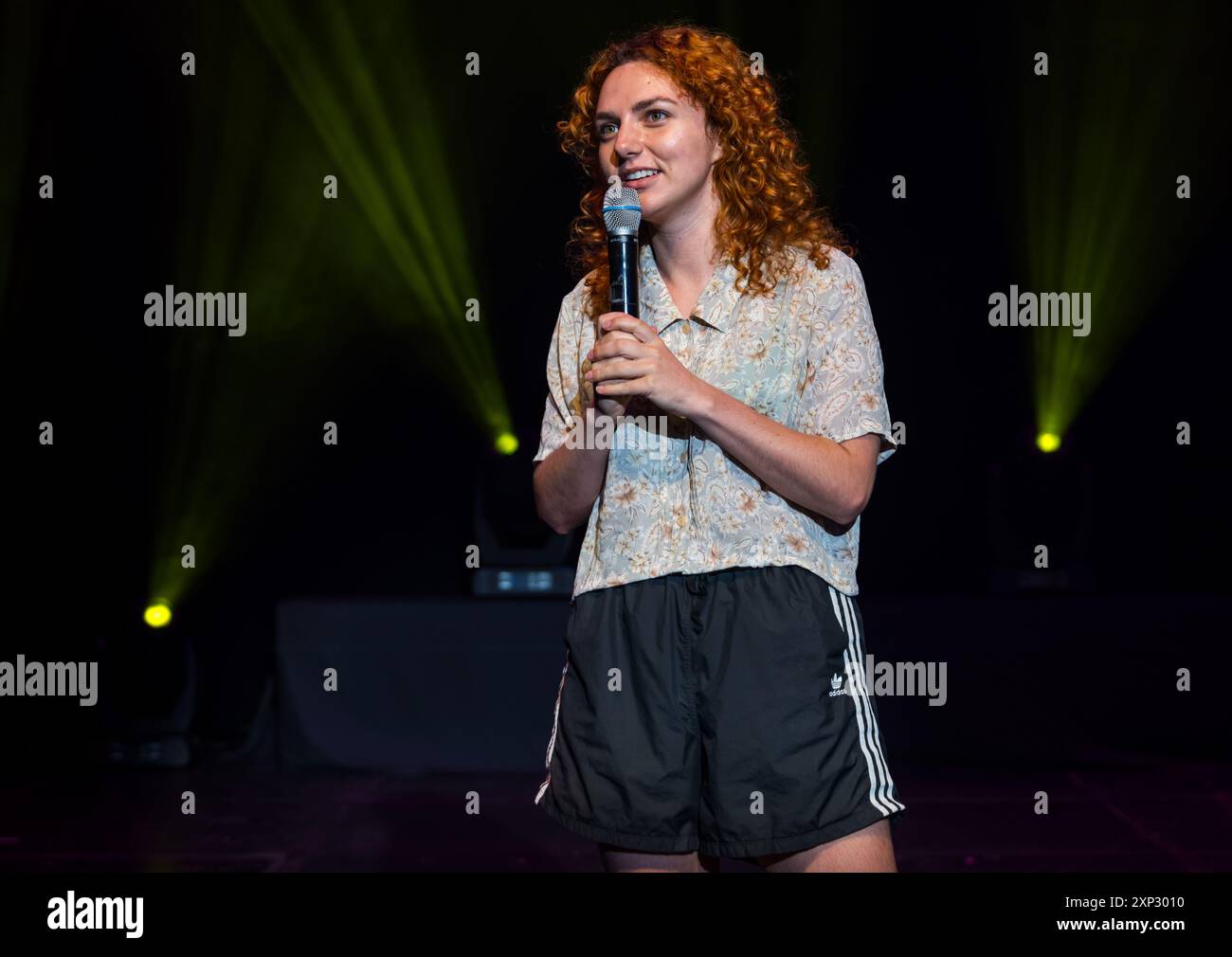 Edinburgh, Schottland, Großbritannien, 03. August 2024, Edinburgh Festival Fringe: The Pleasance startet seine Shows zum 40. Jubiläum des Fringe 2024. Im Bild: Australische Komikerin Ania Magliano. Quelle: Sally Anderson/Alamy Live News Stockfoto