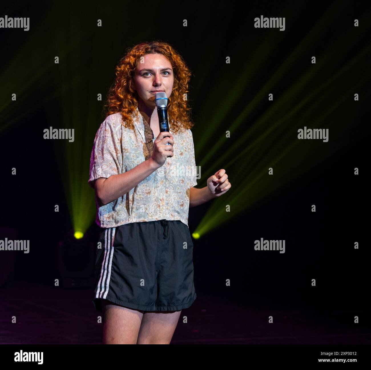Edinburgh, Schottland, Großbritannien, 03. August 2024, Edinburgh Festival Fringe: The Pleasance startet seine Shows zum 40. Jubiläum des Fringe 2024. Im Bild: Australische Komikerin Ania Magliano. Quelle: Sally Anderson/Alamy Live News Stockfoto