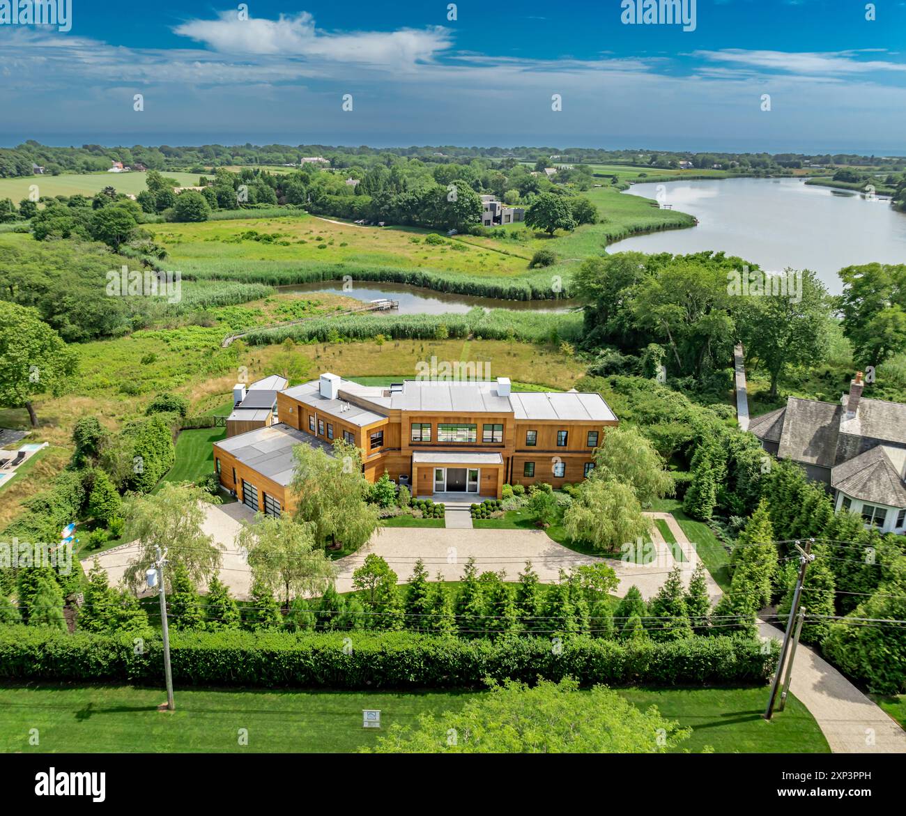 Blick aus der Vogelperspektive auf ein wunderschönes Haus an der Sagaponack Road 471 Stockfoto