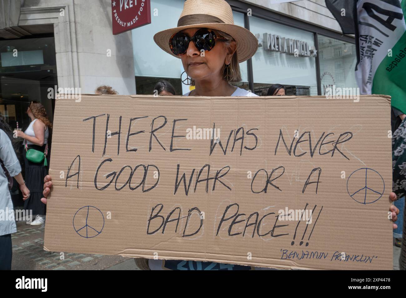 Am 3. August 2024 marschierten Tausende von Menschen durch Zentral-London, um Palästina zu unterstützen, und forderten einen Waffenstillstand und das Ende der Bombardierung von Gaz Stockfoto