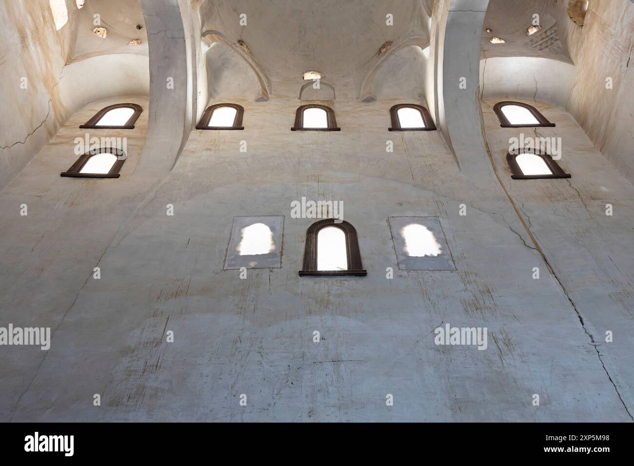 Das Weiße Kloster, Wand mit Fenstern, Heiligtum, altes Kloster, Sohag(Suhag,Suhaj), Ägypten, Nordafrika, Afrika Stockfoto