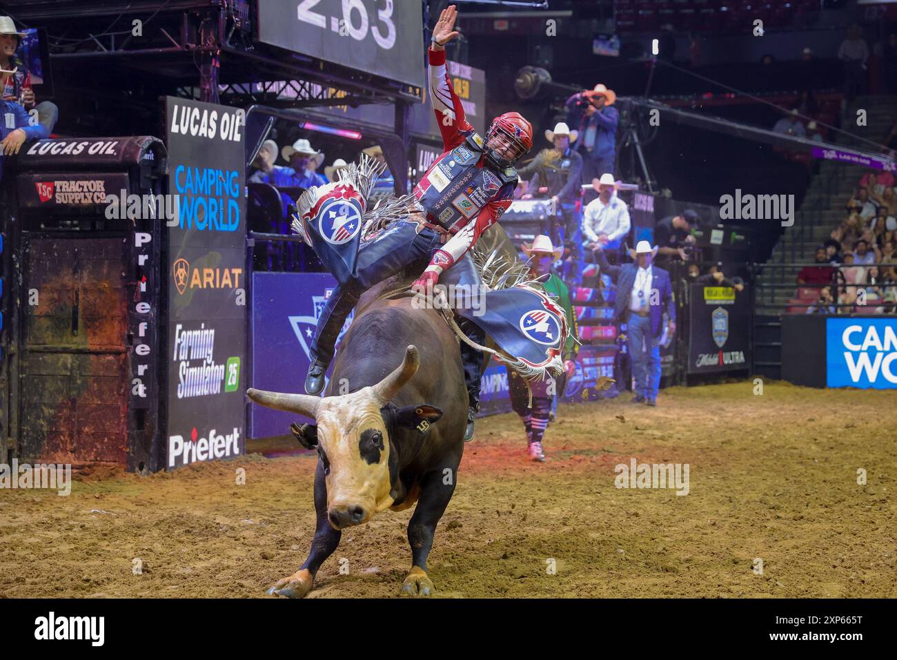 SONNENAUFGANG, FLORIDA - 2. AUGUST: John Crimber reitet Kodiac während der PBR: Camping World Team Series Freedom Days:Foto von Chris Arjoon Stockfoto