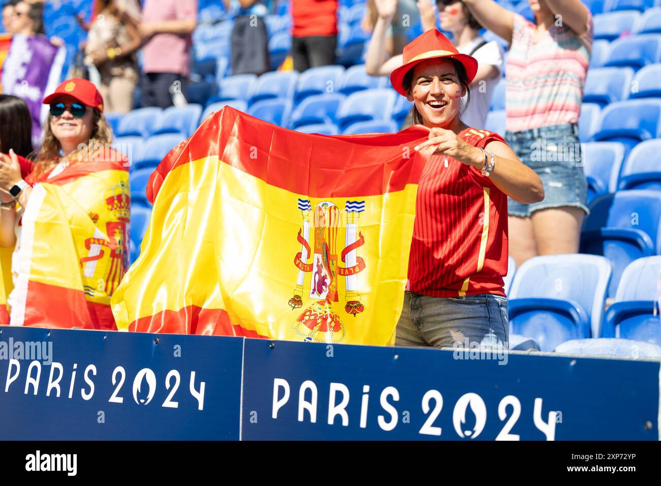 Lyon, Frankreich, 3. August 2024: Die spanischen Unterstützer werden vor den Olympischen Spielen im Pariser Frauenviertel 2024 im Stade de Lyon in Lyon, Frankreich, gesehen. (ANE Frosaker/SPP) Stockfoto