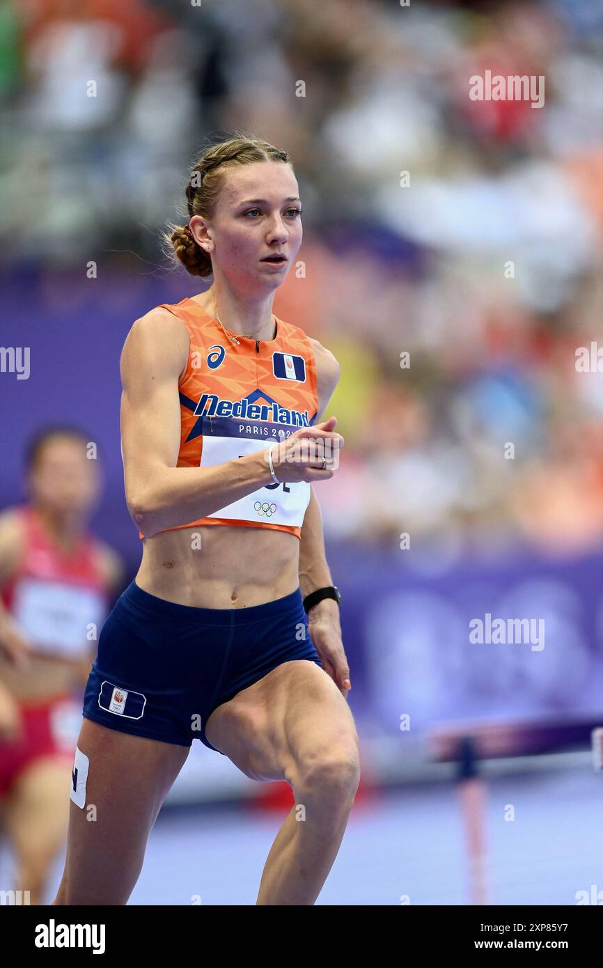 Paris, Frankreich. August 2024. Cathelijn Peeters vom Team Niederlande in Aktion während der 400-m-Hürdenrunde 1 der Frauen im Stade de France während der Olympischen Sommerspiele 2024 in Paris, Frankreich, am 4. August 2024. Foto: Franck Castel/BACAPRESS. COM Credit: Abaca Press/Alamy Live News Stockfoto