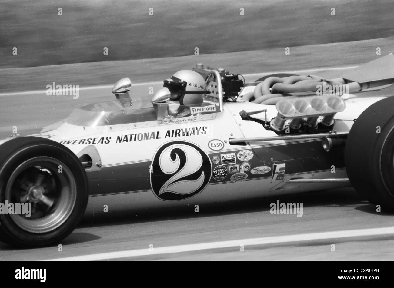 Mario Andretti in einem Hawk III Ford beim USAC National Championship Indy Car Rennen 1968 Runde 8 der Telegraph Trophy 200 Rennen im Mosport Park, Kanada, startete 2. Und wurde 2 Stockfoto