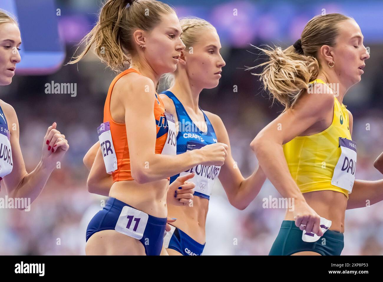 Paris, Ile de France, Frankreich. August 2024. Maureen Koster (NED) aus den Niederlanden nimmt an der 5000-m-Runde 1 der Frauen im Stadion Stade de France während der Olympischen Sommerspiele 2024 in Paris Teil. (Kreditbild: © Walter Arce/ZUMA Press Wire) NUR REDAKTIONELLE VERWENDUNG! Nicht für kommerzielle ZWECKE! Quelle: ZUMA Press, Inc./Alamy Live News Stockfoto