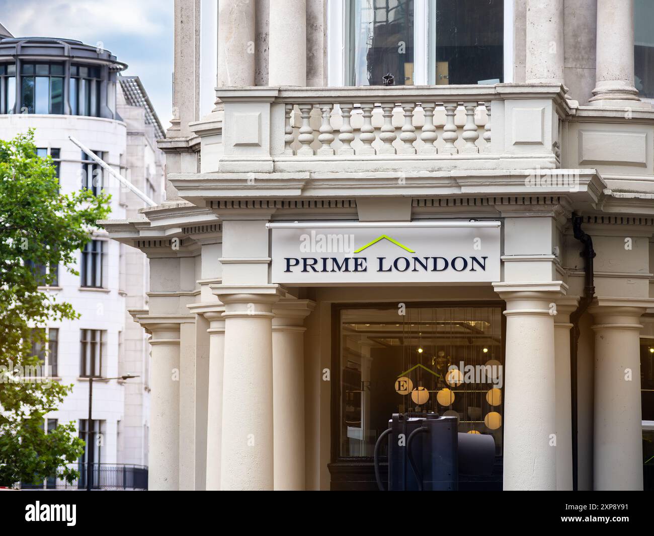 London, Vereinigtes Königreich - 25. Juni 2024: Prime London ist eine Agentur für Immobilien, Vermietung und Vermögensverwaltung in Central London Stockfoto