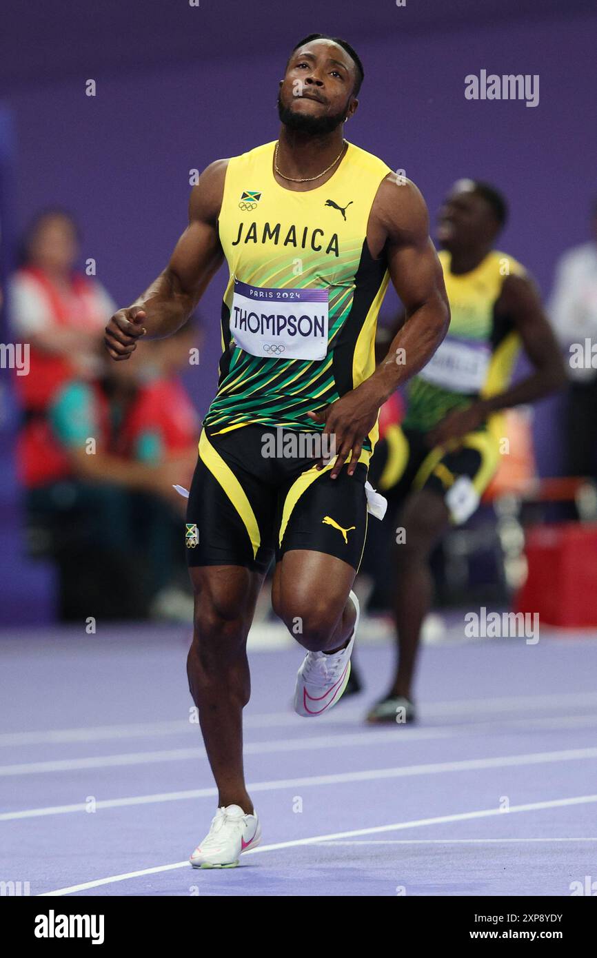 PARIS, FRANKREICH. August 2024. Kishane Thompson vom Team Jamaica reagiert, als er die Linie beim 100-m-Finale der Männer am 9. Tag der Olympischen Spiele in Paris 2024 im Stade de France in Paris überquert. Quelle: Craig Mercer/Alamy Live News Stockfoto