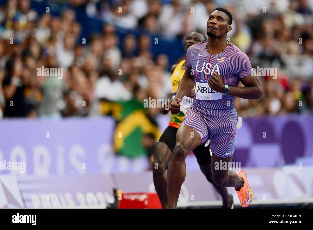 Paris, Frankreich. August 2024. Fred Kerley vom Team United States in Aktion während des 100-m-Halbfinales der Männer am 9. Tag der Olympischen Spiele in Paris 2024 am 4. August 2024 im Stade de France in Paris, Frankreich Foto: Franck Castel/ABACAPRESS. COM Credit: Abaca Press/Alamy Live News Stockfoto