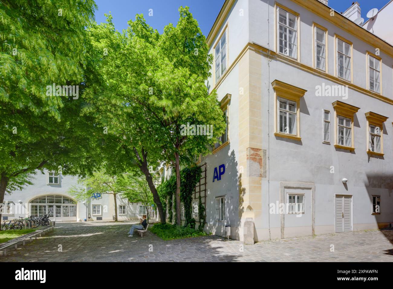 Wien, ehemaliges Hotel Goldenes Lamm, Wiedner Hauptstraße 8 // Wien, ehemaliges Hotel Goldenes Lamm Stockfoto