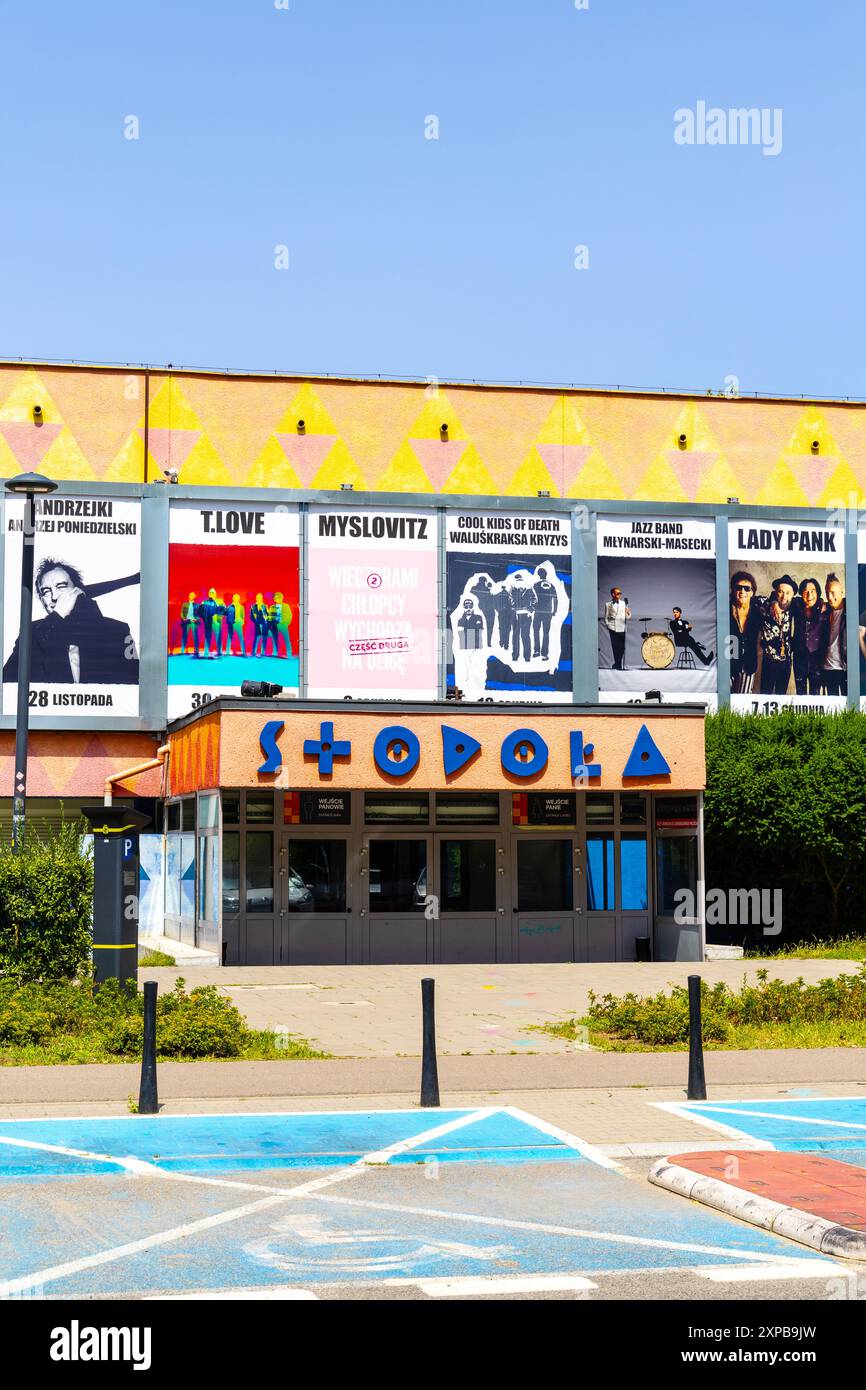 Außerhalb von Stodoła, einem der bekanntesten Veranstaltungsorte Polens für Live-Musik, Warschau, Polen Stockfoto