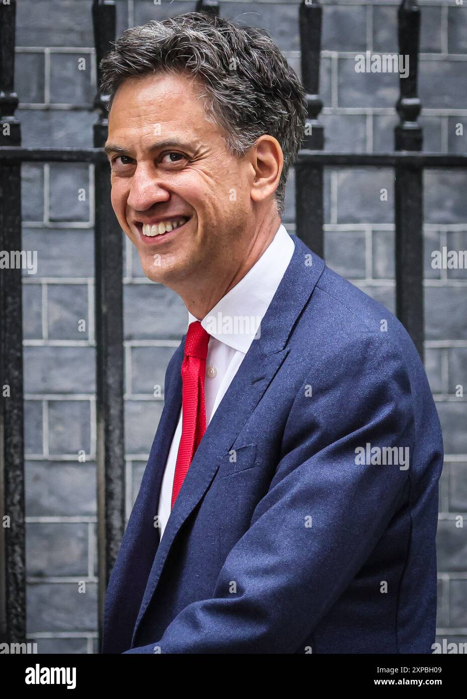 Ed Miliband, Staatssekretär für Energiesicherheit und Net Zero in der Starmer Labour Party-Regierung, Downing Street, London, Großbritannien Stockfoto