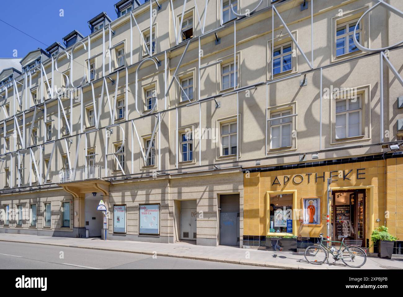 Wien, ehemaliges Hotel Victoria, Favoritenstraße 11, heute Technische Universität // Wien, ehemaliges Hotel Victoria, heute Teil der Technischen Universität Stockfoto