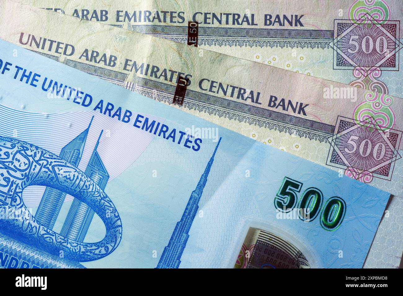 Nahaufnahme Dirhams Währung, AED, Banknote und Münzen, Vereinigte Arabische Emirate Stockfoto