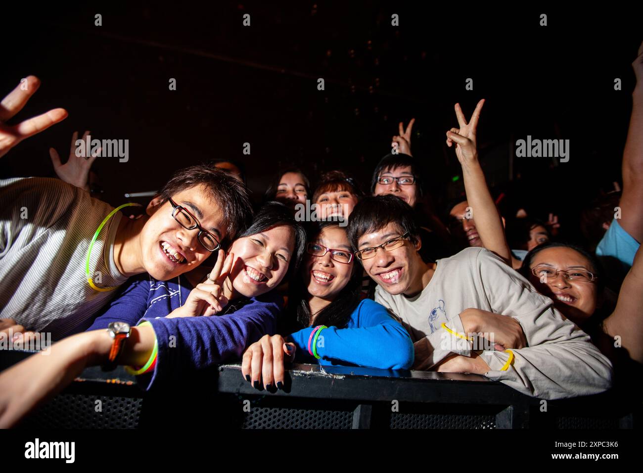 Asiatische Popfans bei Mika-Konzerten. Stockfoto