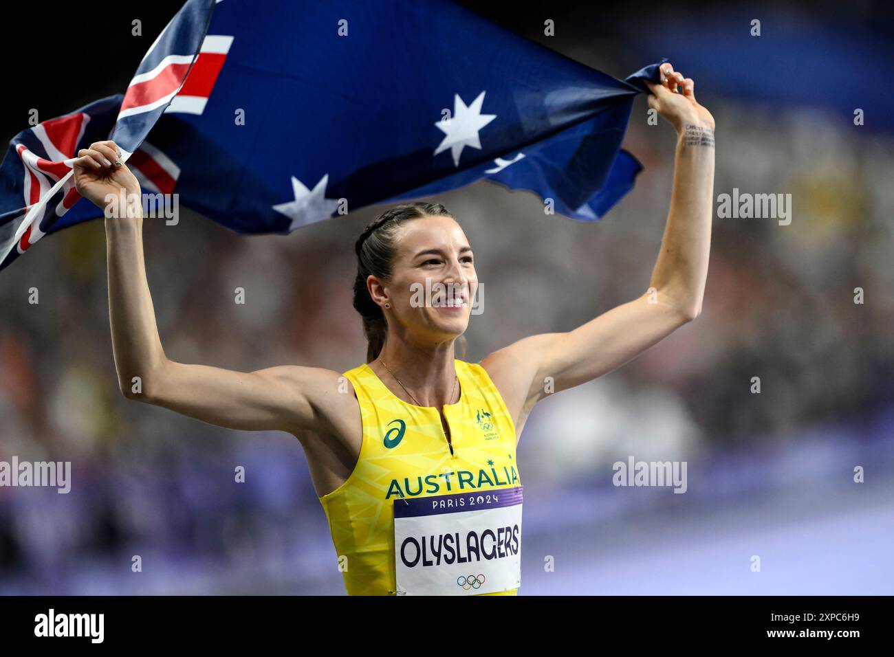 Nicola Olyslagers aus Australien feiert nach dem Gewinn der Silbermedaille im High Jump Women Finale während der Olympischen Spiele 2024 in Paris (Frankreich) am 4. August 2024. Stockfoto