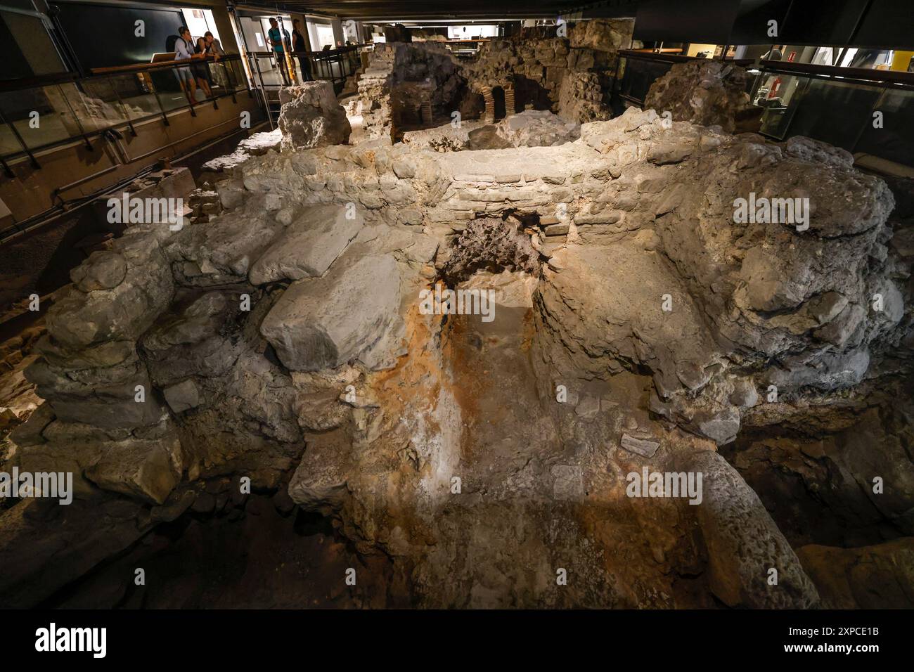 ARCHÄOLOGISCHE KRYPTA VON PARIS Stockfoto