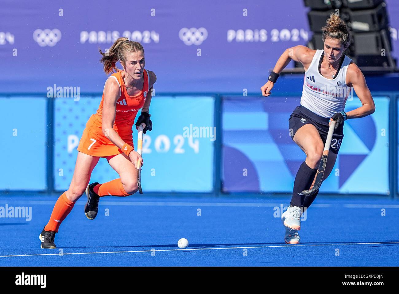 Paris, Frankreich. August 2024. PARIS, FRANKREICH - 5. AUGUST: Xan de Waard aus den Niederlanden läuft mit dem Ball während des Olympischen Hockey-Olympischen Spielen Paris 2024 Spiel zwischen den Niederlanden und Großbritannien am 10. Tag im Stade Yves du Manoir am 5. August 2024 in Paris. (Foto von Andre Weening/Orange Pictures) Credit: Orange Pics BV/Alamy Live News Stockfoto