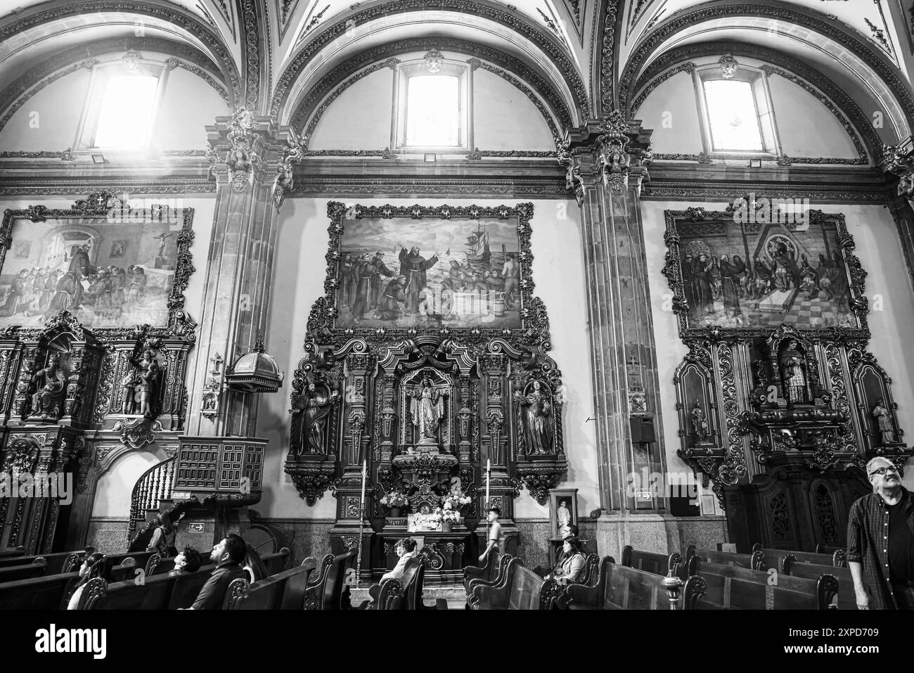 San Juan Bautista Coyoacán Parish, eines der wichtigsten touristischen Zentren in Mexiko-Stadt...(Foto: Luis Gutierrez Norte) Parroquia San Juan Bautista Coyoacán , Centro Turísticos más importantes de la Ciudad de México.​..(Foto: Luis Gutierrez Norte) Stockfoto