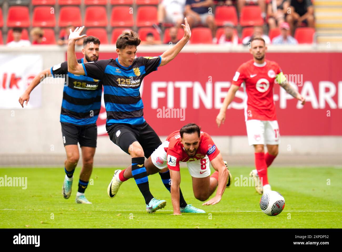 03.08.2024, Hessen, Deutschland: Kickers Offenbach gegen den FSV Frankfurt in der Regionalliga Südwest (vierte Spielklasse). Stockfoto