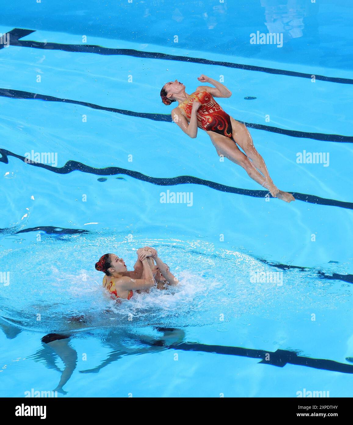 Paris, Ile de France, Frankreich. August 2024. Olympische Spiele 2024 In Paris: . Künstlerisches Schwimmen TeamTechnische Routineergebnisse: . Volksrepublik China, Spanien und Italien erreichten jeweils Platz 1, 2 und 3 mit 313, 287 und 277 Punkten. Teamname in Datei selbst (Credit Image: © Seshadri Sukumar/ZUMA Press Wire) NUR REDAKTIONELLE VERWENDUNG! Nicht für kommerzielle ZWECKE! Stockfoto