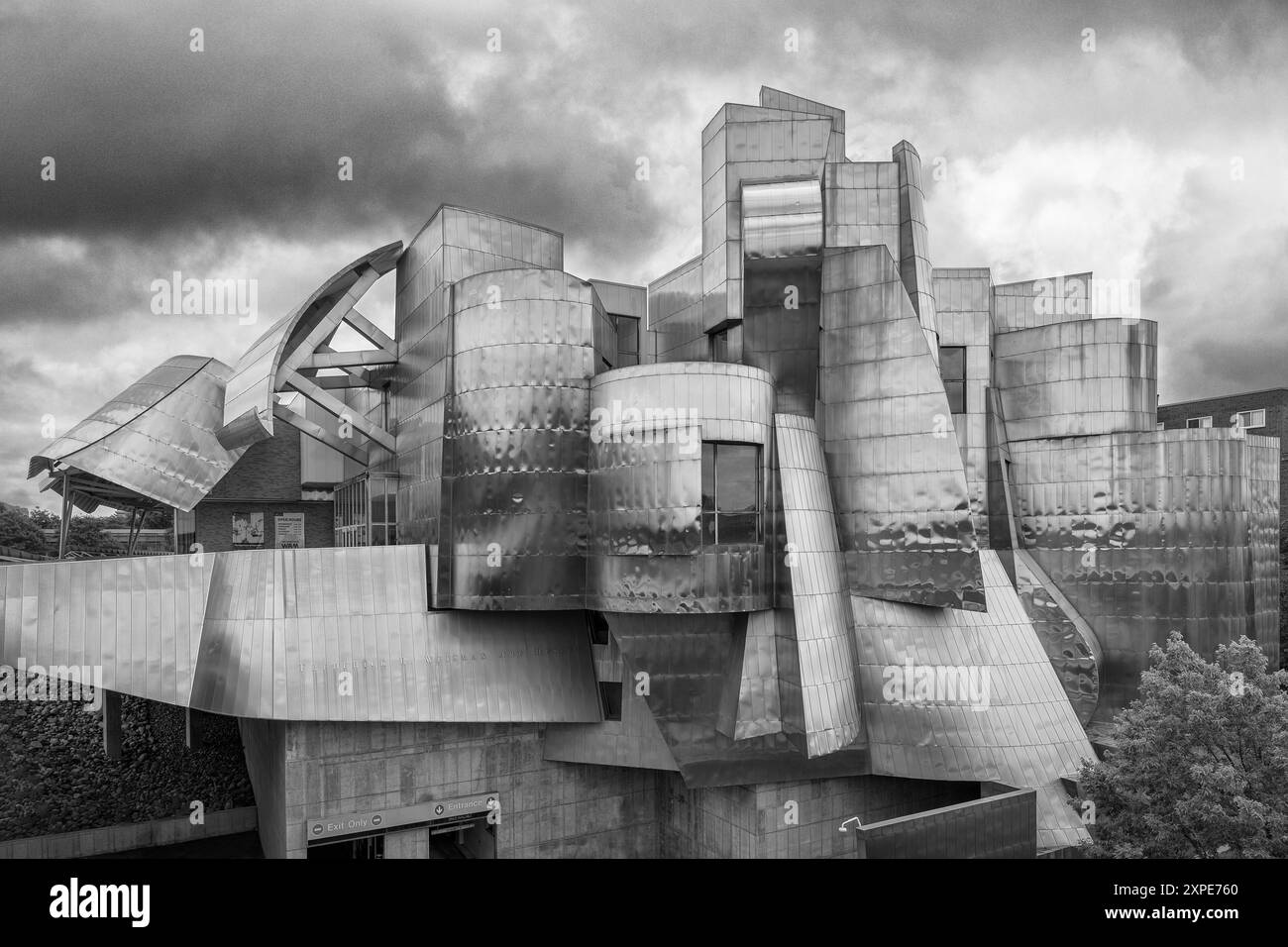 Das Frank Gehry entwarf das Weisman Art Museum an der 333 E River Road in Minneapolis, Minnesota Stockfoto