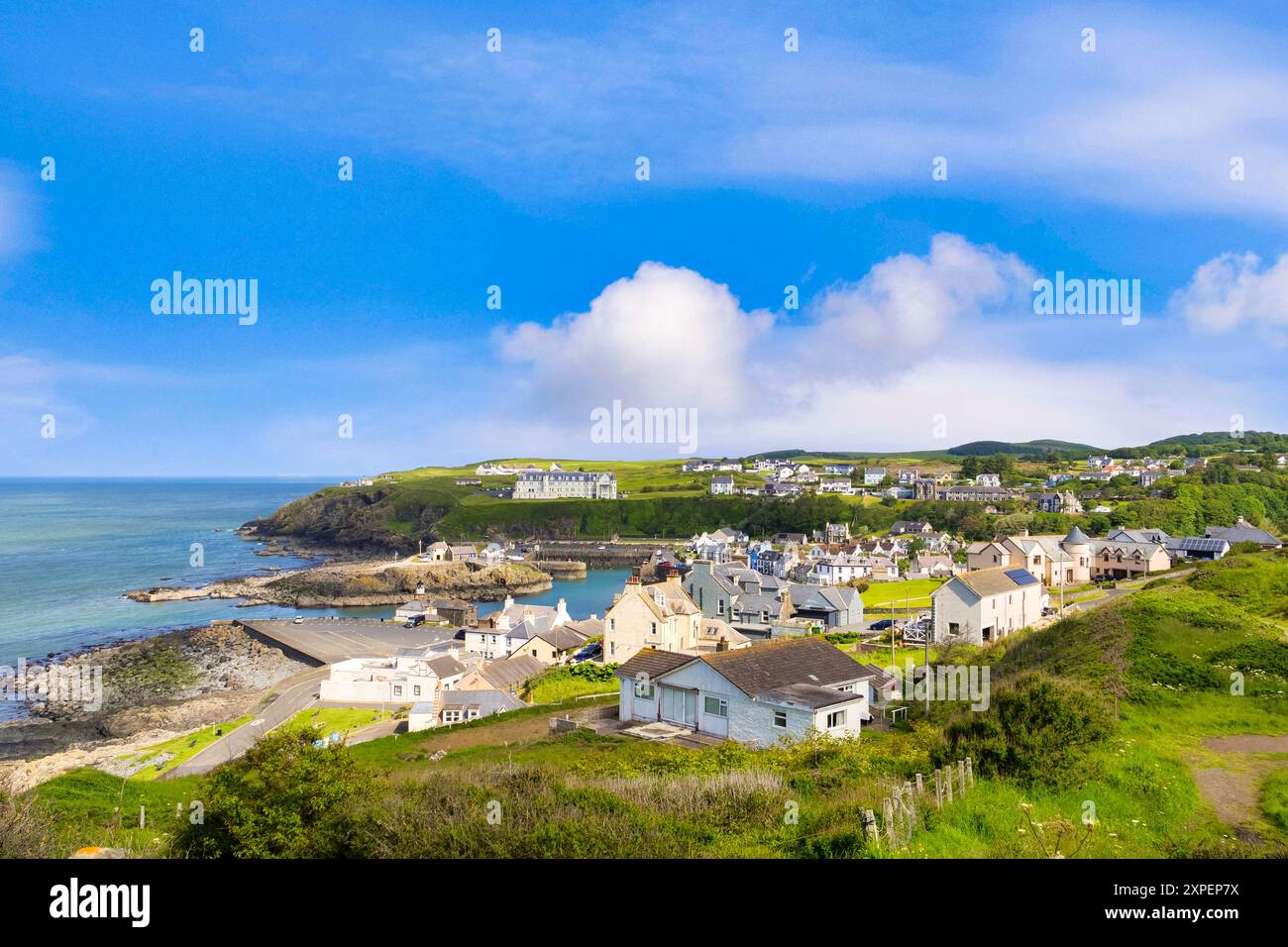 Portpatrick, Dumfries und Galloway, Schottland, Panoramablick über die Stadt. Stockfoto