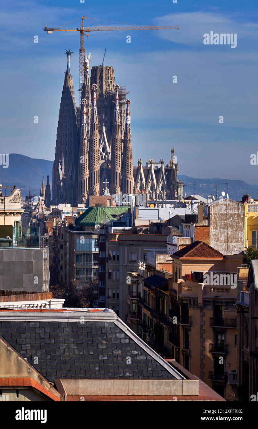 Blick auf die Stadt vom Dach der Casa Mila ( La Pedrera ), Barcelona, Spanien Stockfoto