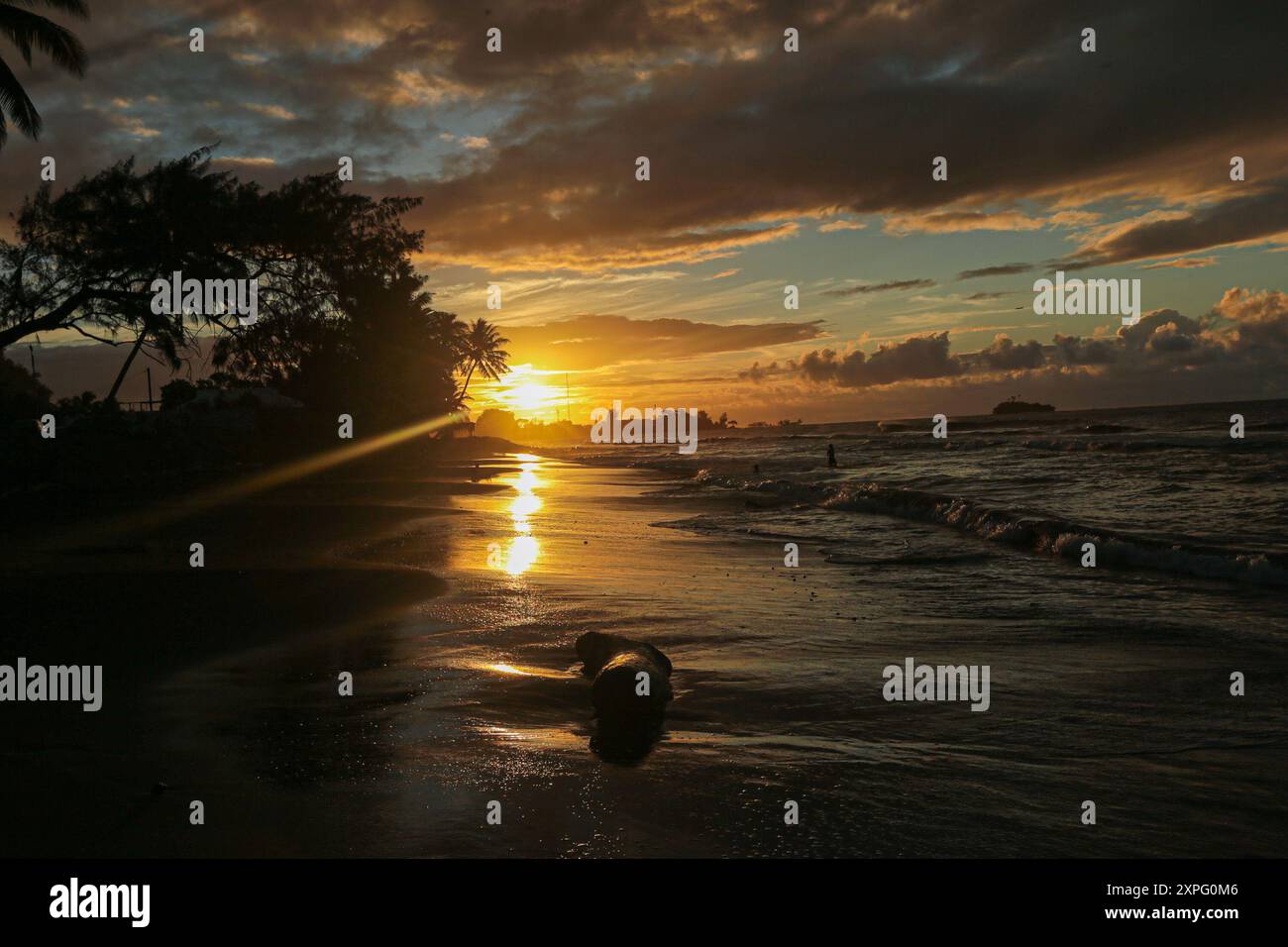 Coucher de soleil de Tahiti Stockfoto