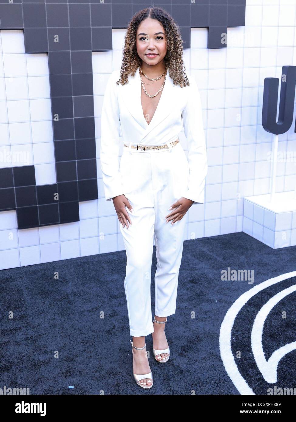 Hollywood, Usa. August 2024. HOLLYWOOD, LOS ANGELES, KALIFORNIEN, USA - 5. AUGUST: Millie Davis kommt zur Los Angeles Premiere von Netflix's 'The Umbrella Academy' Staffel 4 - der letzten Staffel, die am 5. August 2024 im Egyptian Theatre Hollywood in Hollywood, Los Angeles, Kalifornien, USA stattfindet. (Foto: Xavier Collin/Image Press Agency) Credit: Image Press Agency/Alamy Live News Stockfoto