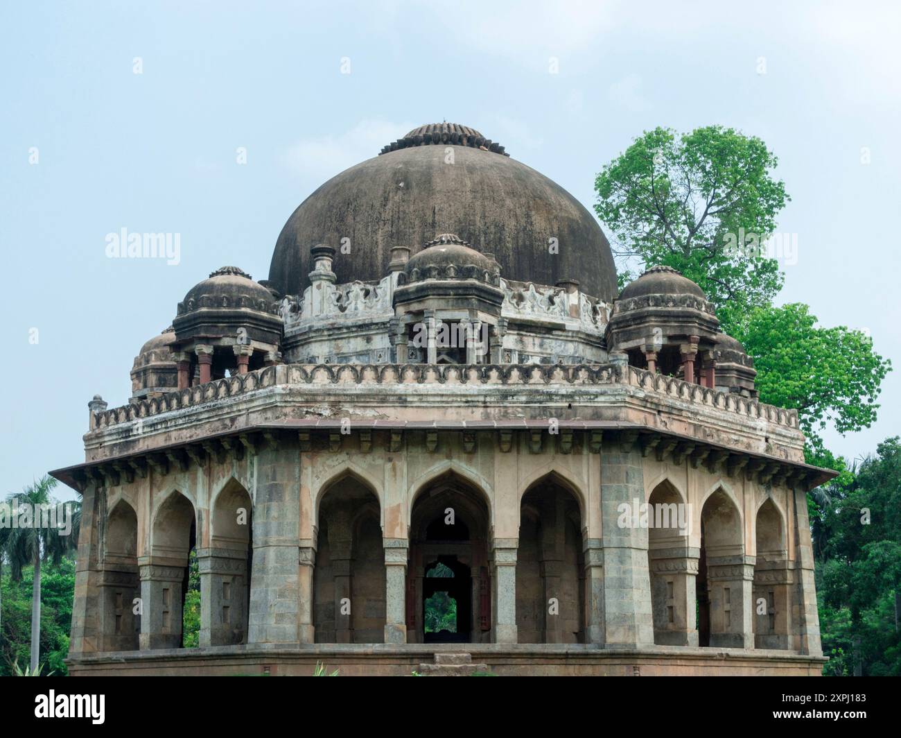 Das Grab von Mohammed Shah, bekannt als Mubarak Khan-Ka-Gumbaz in Lodi Gardens (Delhi/Indien) Stockfoto