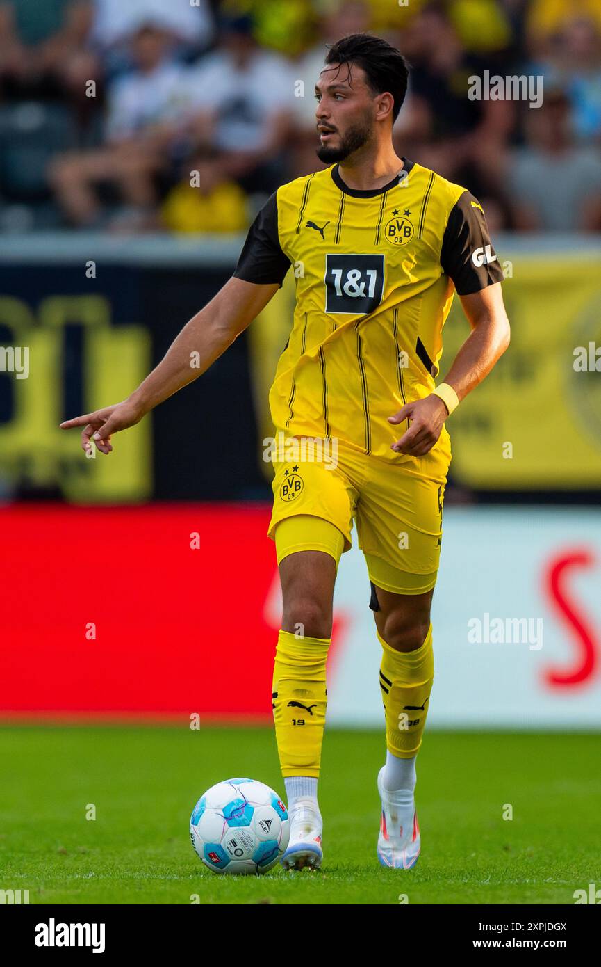 Ramy Bensebaini (5, Borussia Dortmund) AUT, BVB Borussia Dortmund vs FC Villareal, Fussball, Vorbereitung, Saison 2024/25, 06.08.2024, Foto: Eibner-Pressefoto/Florian Wolf Stockfoto